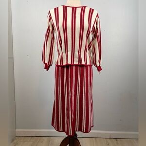 Vintage Savion Sweater and Matching Skirt Size 10